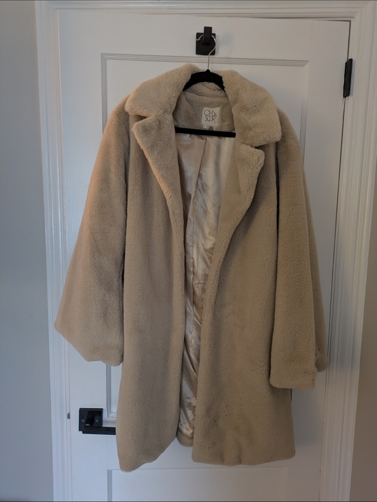 Chaser Jackets & Blazers - Chaser Cream Faux Fur Coat for Women- Size L